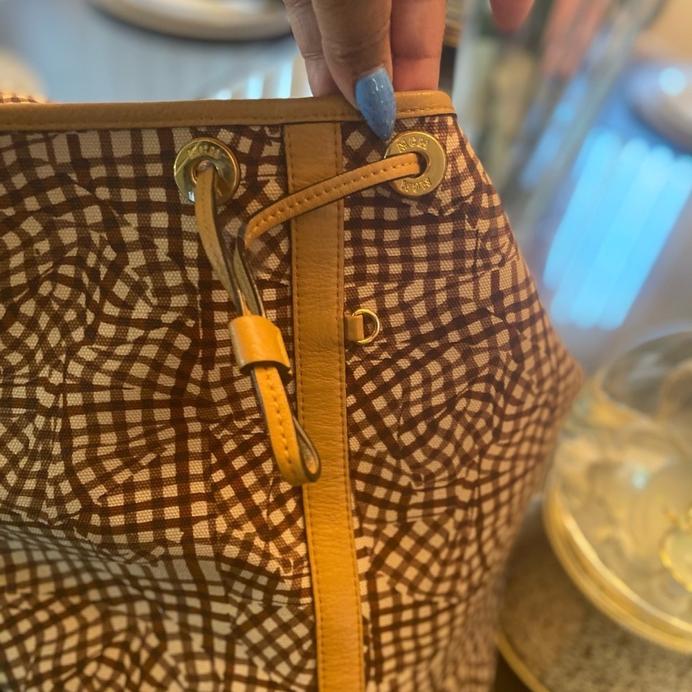 3 Piece Sale ๐MCM Tote Handbag Wallet - Picture 13 of 16